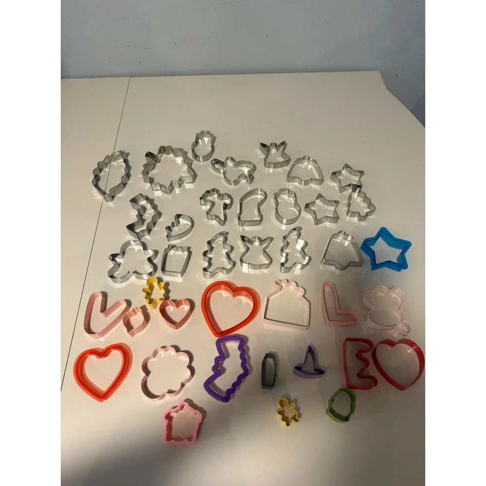 Assorted Holiday Cookie Cutter Lot Metal and Plastic Hearts Stars Christmas
